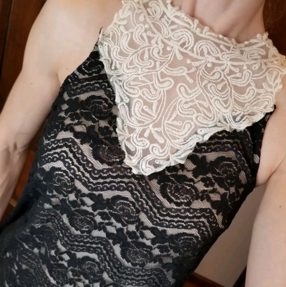 DAYTRIP, Lace Overlay Pieced Sleeveless Tank Top